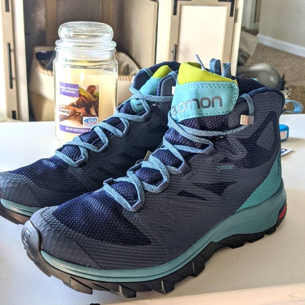 NWT, never worn, Salomon hiking boots!